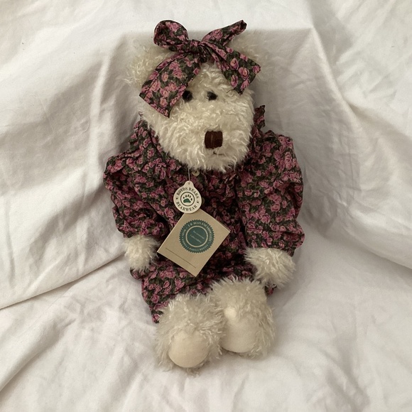 Boyds Bear Ophelia black & pink flowered jumpsuit.In good condition